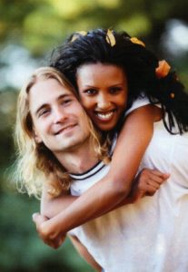 Recherche l’amour avec une femme africaine, femme noire, femme black ou métisse